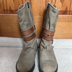 Blowfish Women's Taupe and Brown Boots